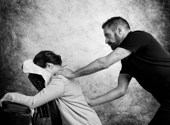 Massage amma assis - Guy Pierre Verrier VivezenHarmonie - Massage - Amma assis - Guy Pierre Verrier